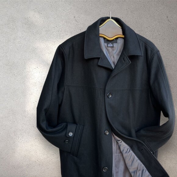 London Fog Vintage Style Mens Black Lined Coat With Button Closure Large - Picture 1 of 10